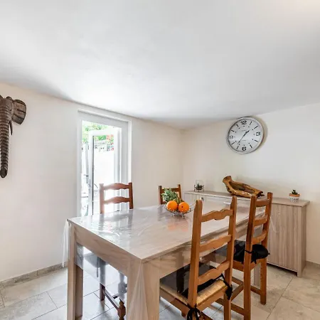 Les Chenes By Interhome *
